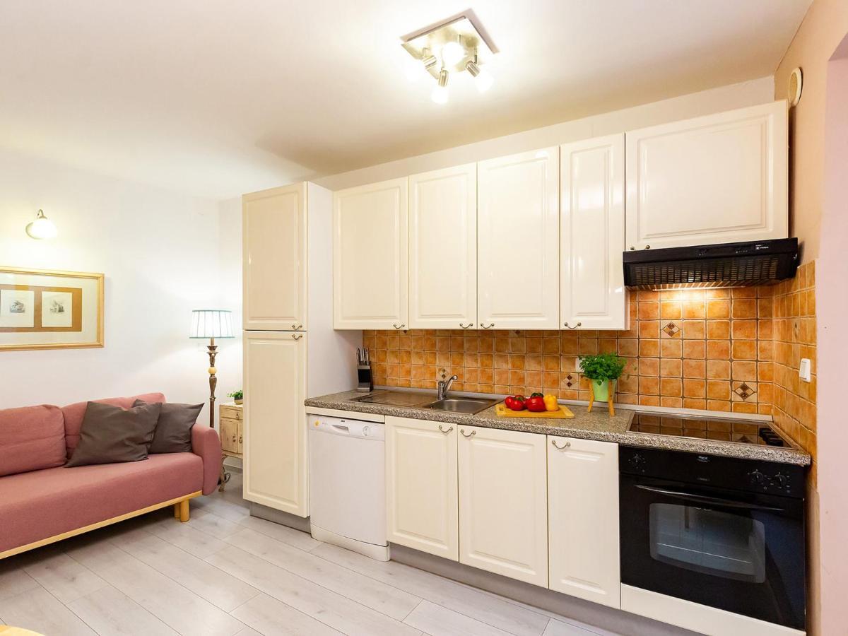 Apartment Anika Old Town Пореч Екстериор снимка